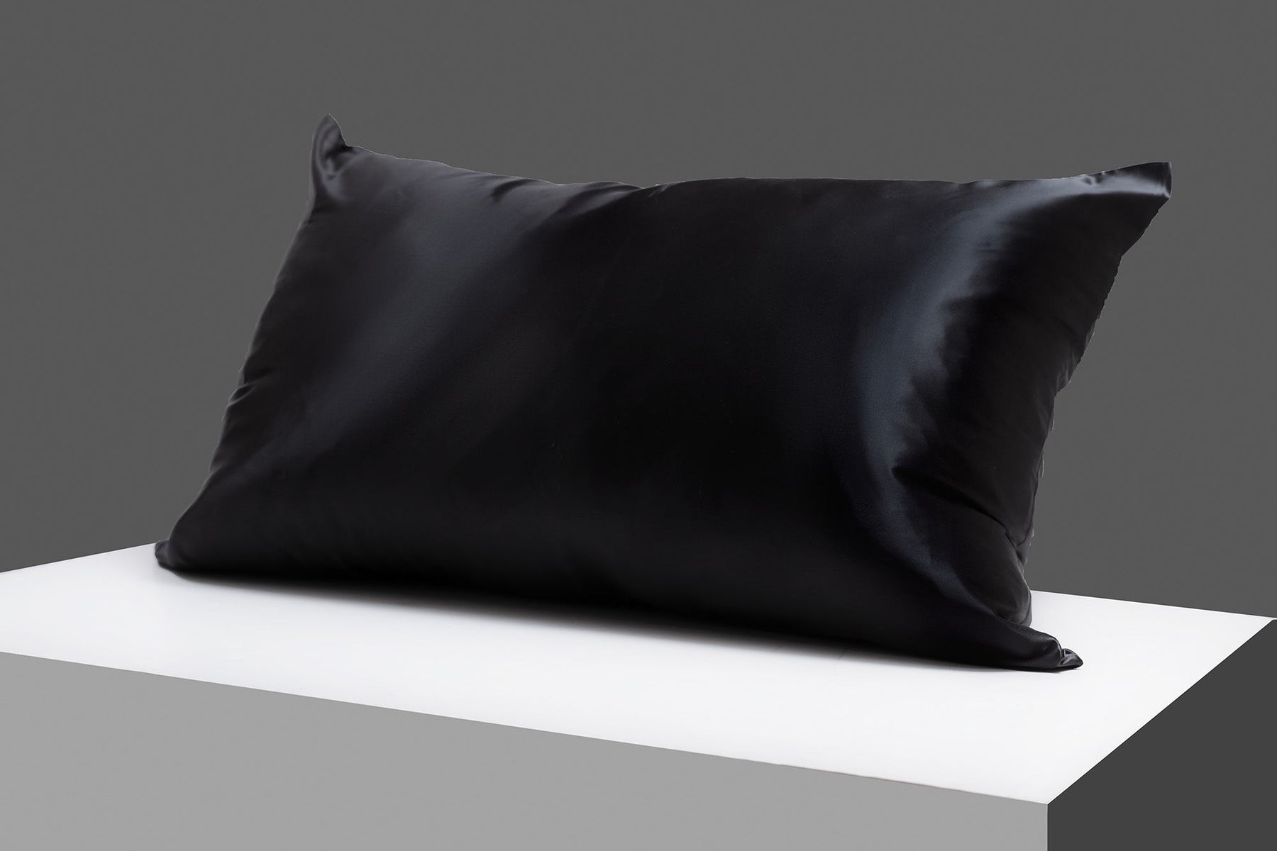 Pair of silk pillowcases 100% Mulberry Silk standard size.