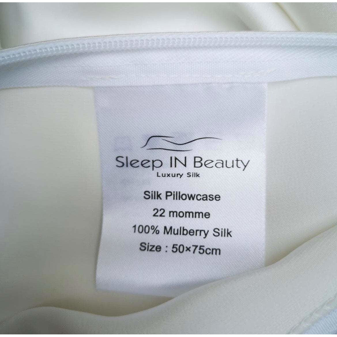 Pair of silk ivory pillowcases 100% Mulberry Silk 22 momme standard size. - Sleep IN Beauty